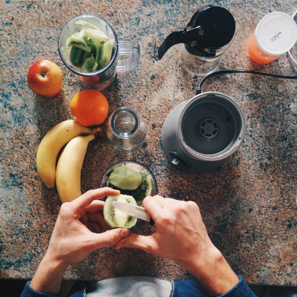 Editorial lifestyle photograph for what to check before buying a blender.